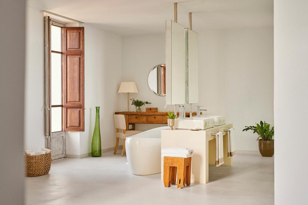 Jumeirah Mallorca - Luxury beach hotel with spa, near Port de Sóller Marina Jumeirah Mallorca – Luxury hotel in Sóller, Spain