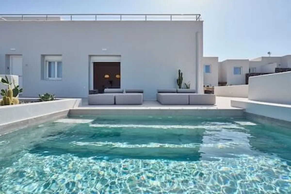 Lilium Homes in Santorini, Greece