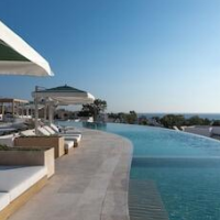 Sandblu – Luxury hotel in Santorini, Greece