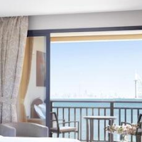 Anantara The Palm Dubai Resort – Luxury hotel in Dubai, United Arab Emirates