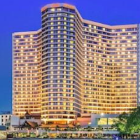Royal Orchid Sheraton Riverside Hotel Bangkok – Luxury hotel in Bangkok, Thailand
