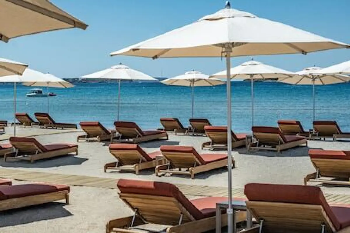 91 Athens Riviera, The Resort in Vari-Voula-Vouliagmeni, Greece