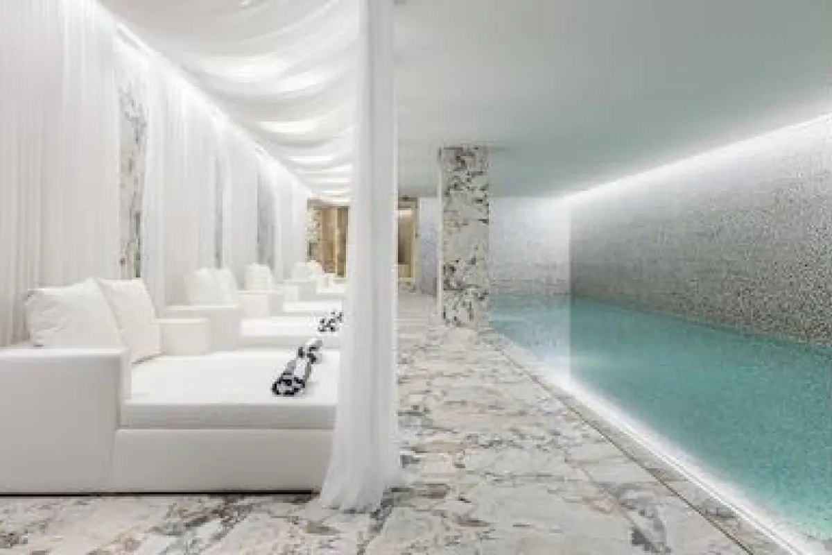 Wine & Books Porto Hotel - Small Luxury Hotels of the World in Porto, Portugal