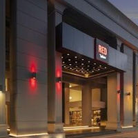 Radisson RED Phuket Patong Beach – Luxury hotel in Patong, Thailand