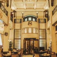 Fairmont Peace Hotel on the Bund – Luxury hotel in Shanghai, China