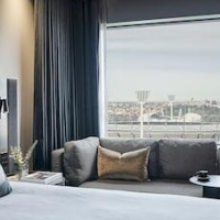 Pullman Melbourne on the Park – Luxury hotel in East Melbourne, Australia