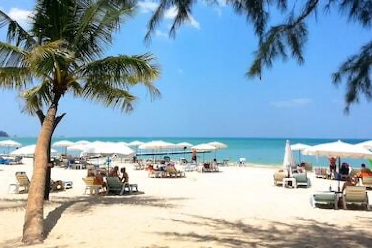 Meet Holiday Hotel in Rawai, Thailand