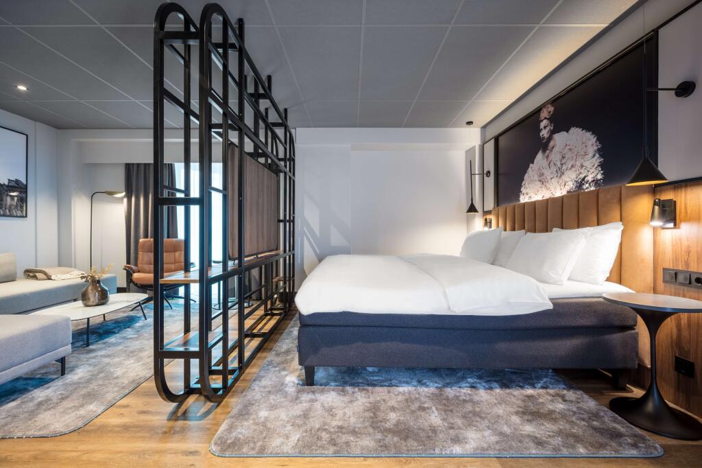 Radisson Blu Royal Garden Hotel - Adventure Trondheim hotel with restaurant, connected to the convention center Radisson Blu Royal Garden Hotel – Luxury hotel in Trondheim, Norway